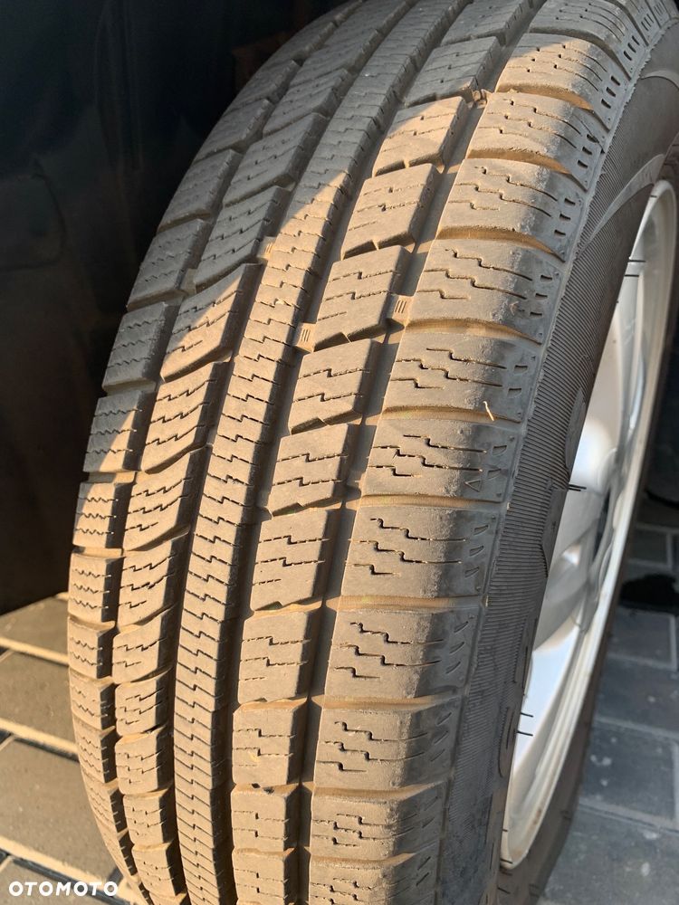 MINI ONE Standard - 16