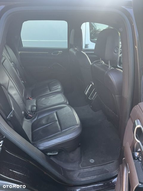 Porsche Cayenne Diesel - 11