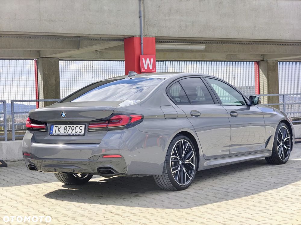 BMW Seria 5 530d xDrive mHEV M Sport sport - 6