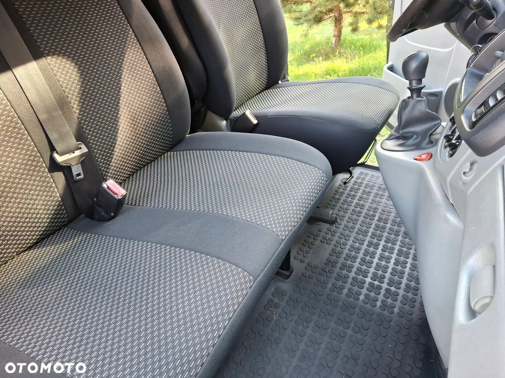 Nissan PRIMASTAR - 12