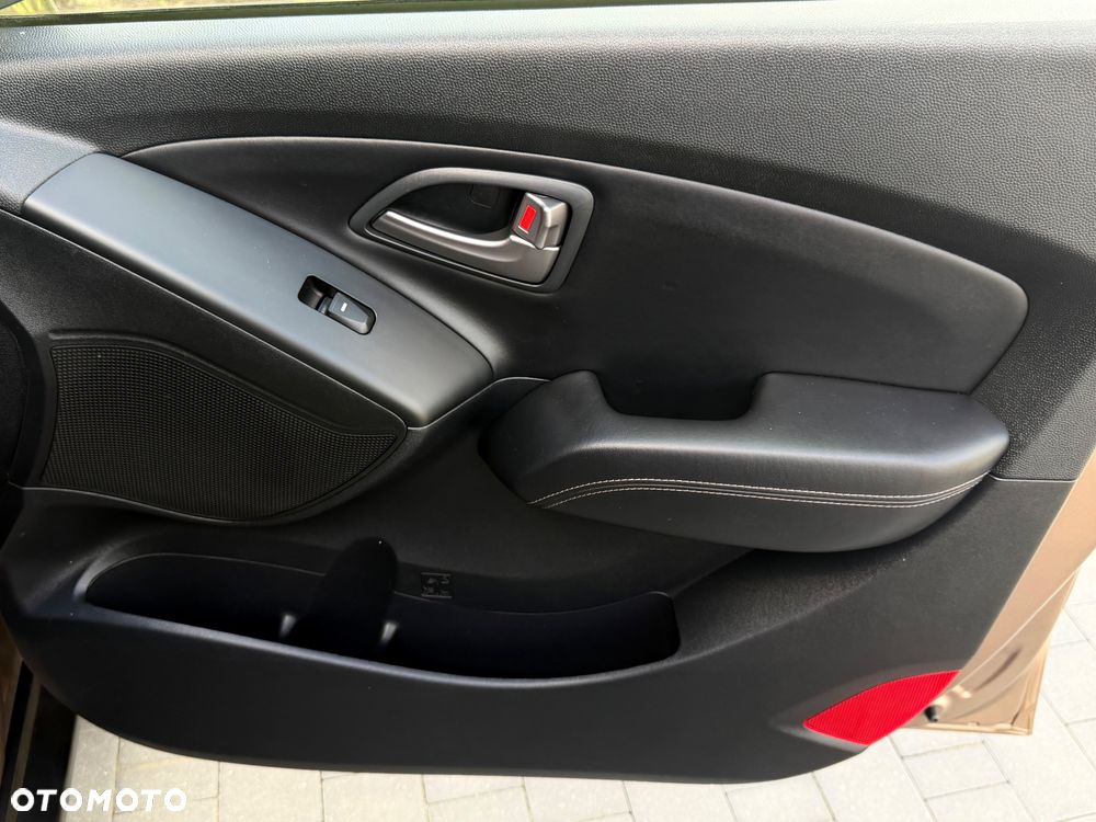 Hyundai ix35 1.7 CRDi 2WD Fifa World Cup Edition - 35