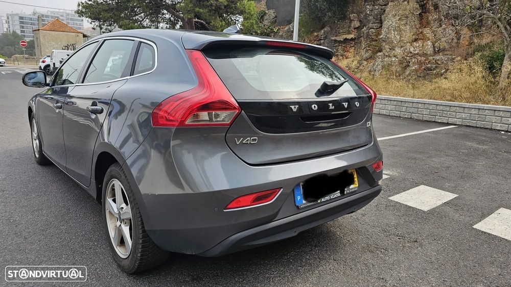 Volvo V40 - 4