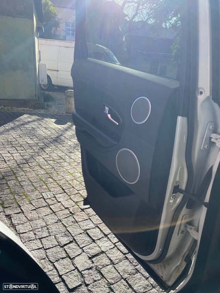 Land Rover Range Rover Evoque 2.2 eD4 Dynamic - 30