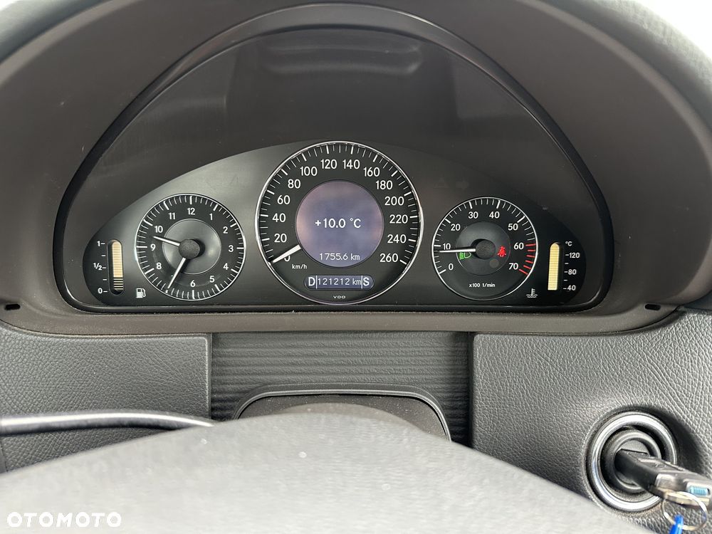 Mercedes-Benz CLK - 22