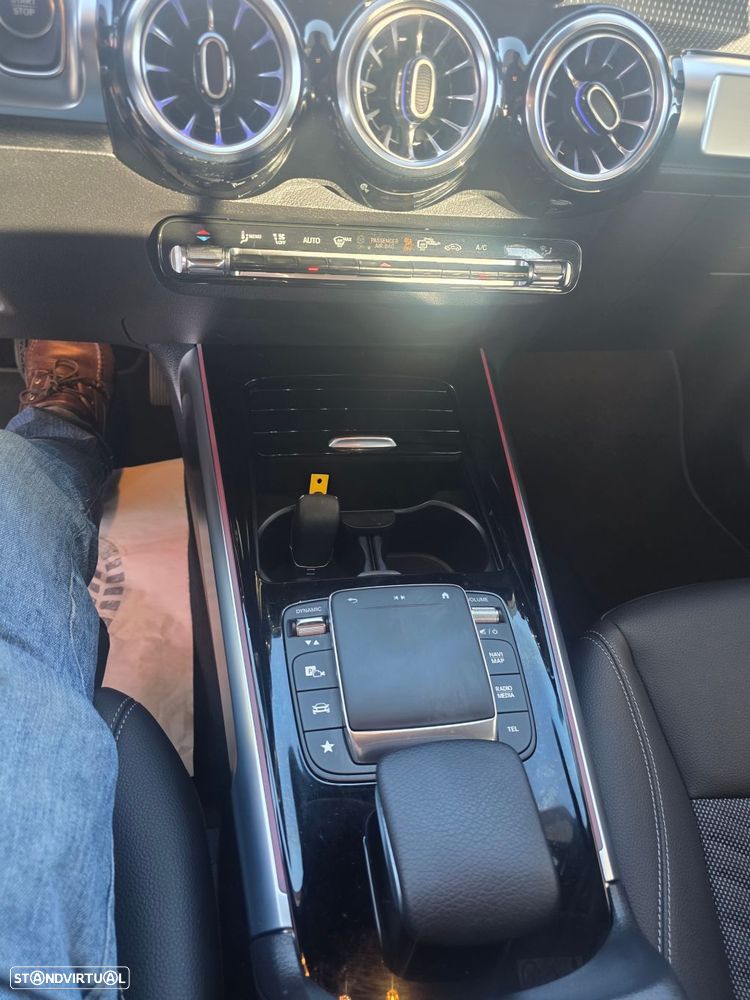 Mercedes-Benz EQB 300 4Matic Progressive - 11