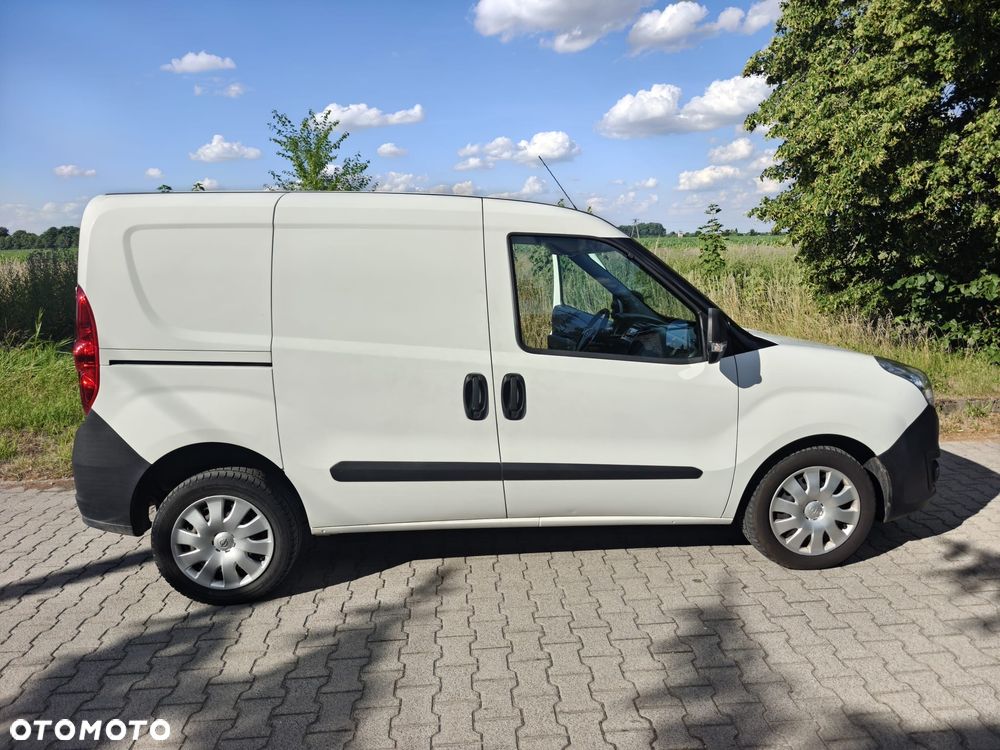 Opel COMBO - 2