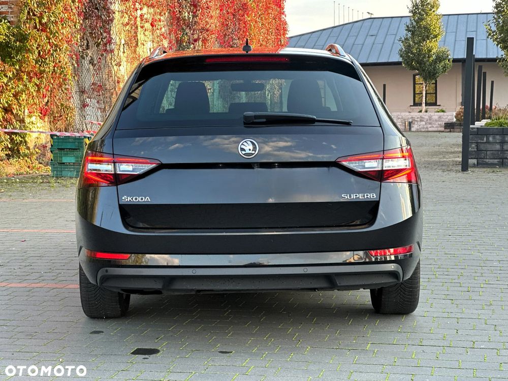 Skoda Superb Combi 2.0 TDI DSG Active - 5
