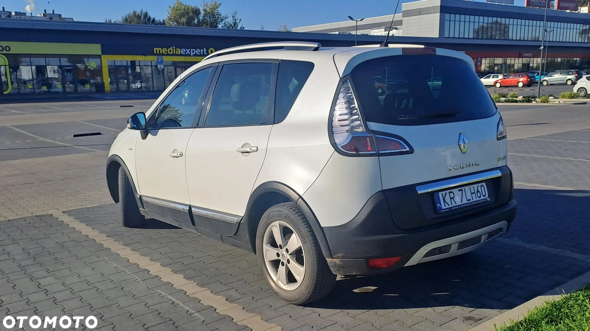 Renault Scenic Xmod 1.6 dCi Energy Bose Edition - 5