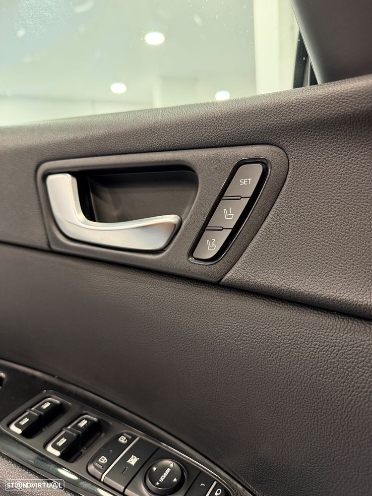 Kia Optima SW 2.0 CVVT PHEV - 17