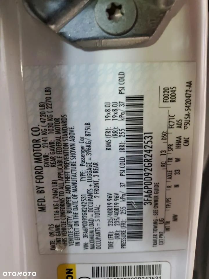 Ford Fusion 2.0 EcoBoost Titanium - 12