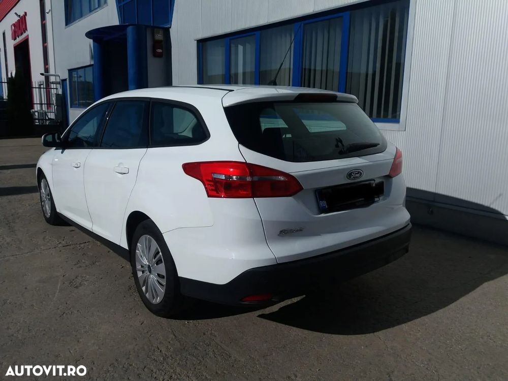 Ford Focus - 4