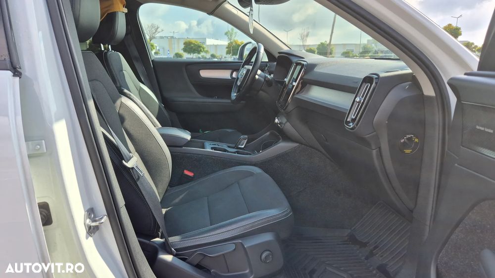 Volvo XC 40 D3 Momentum - 11