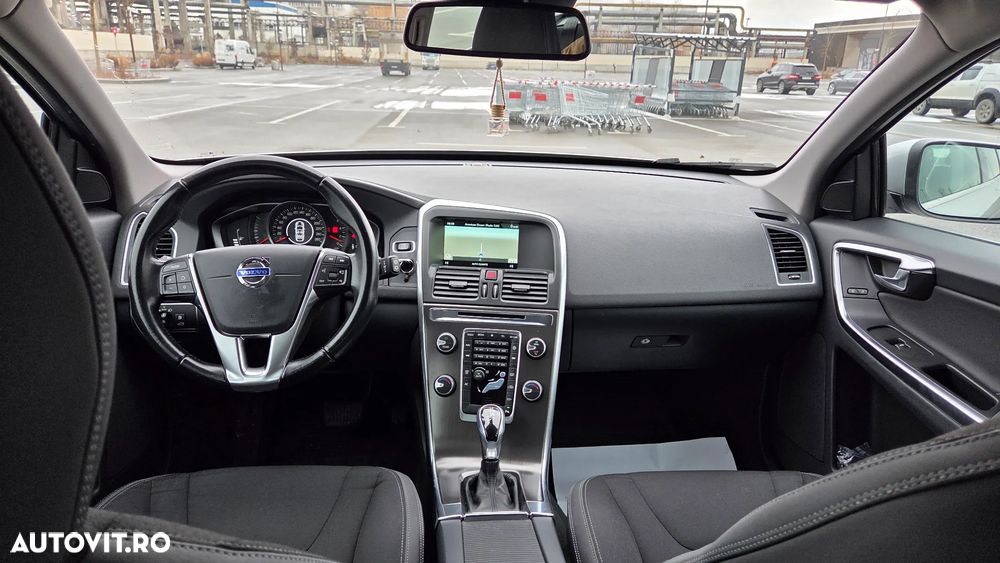 Volvo XC 60 D4 Geartronic Momentum - 12