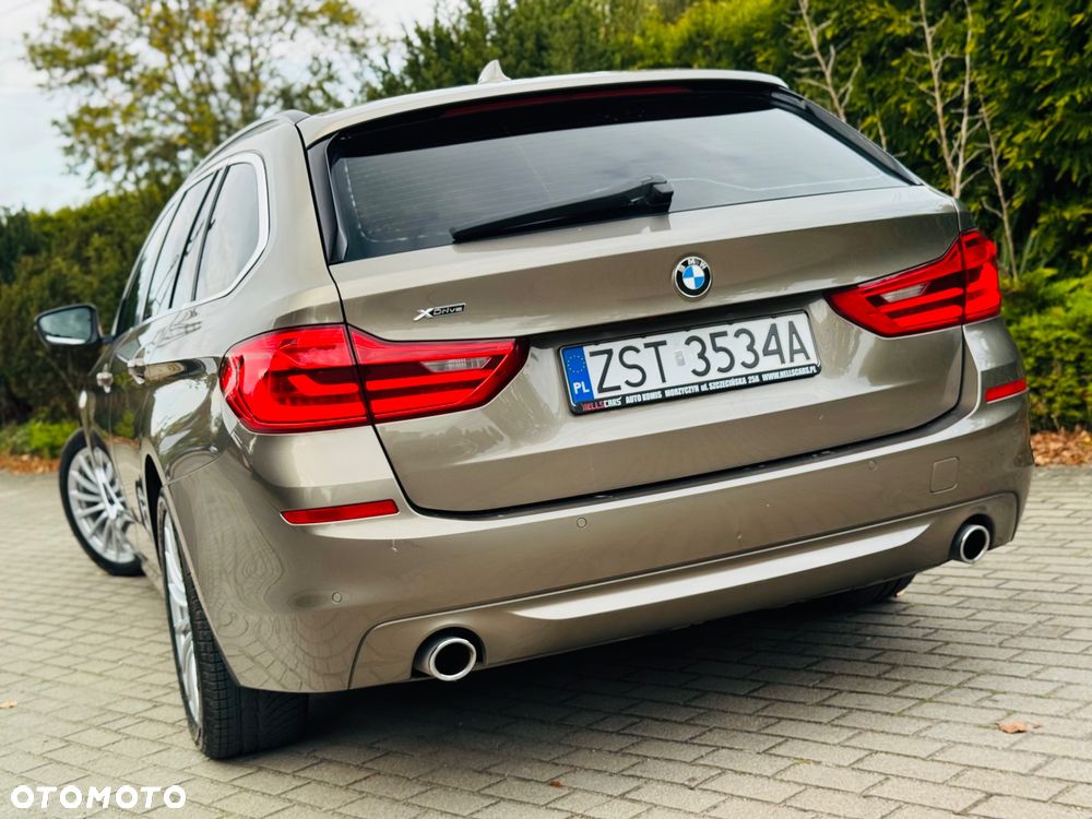 BMW Seria 5 520d xDrive Touring - 34