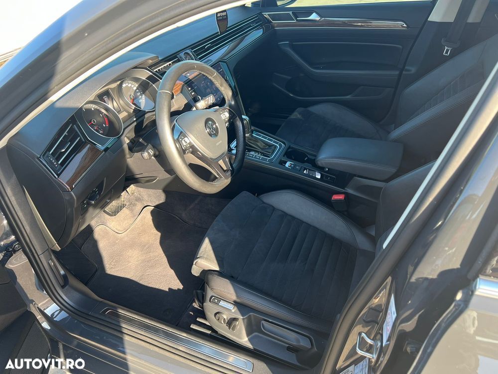 Volkswagen Passat 2.0 TDI SCR (BlueMotion Tech) 4Motion D Highline - 6