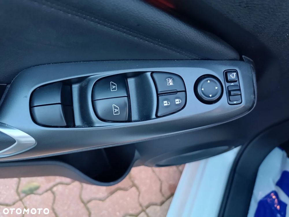 Nissan Juke 1.0 DIG-T N-Connecta DCT - 17