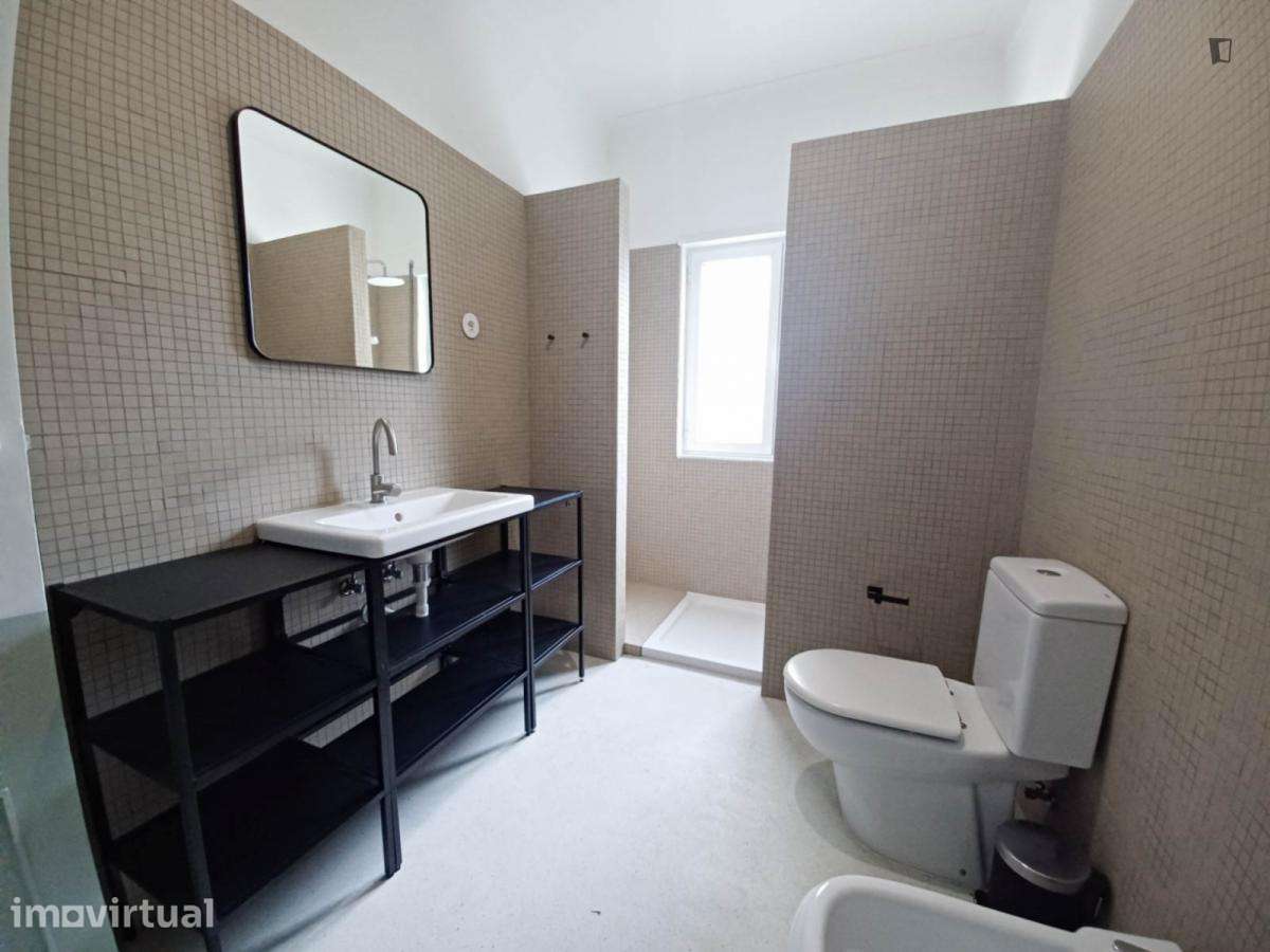 Quarto - localizado em Guimaraes - Grande imagem: 2/13