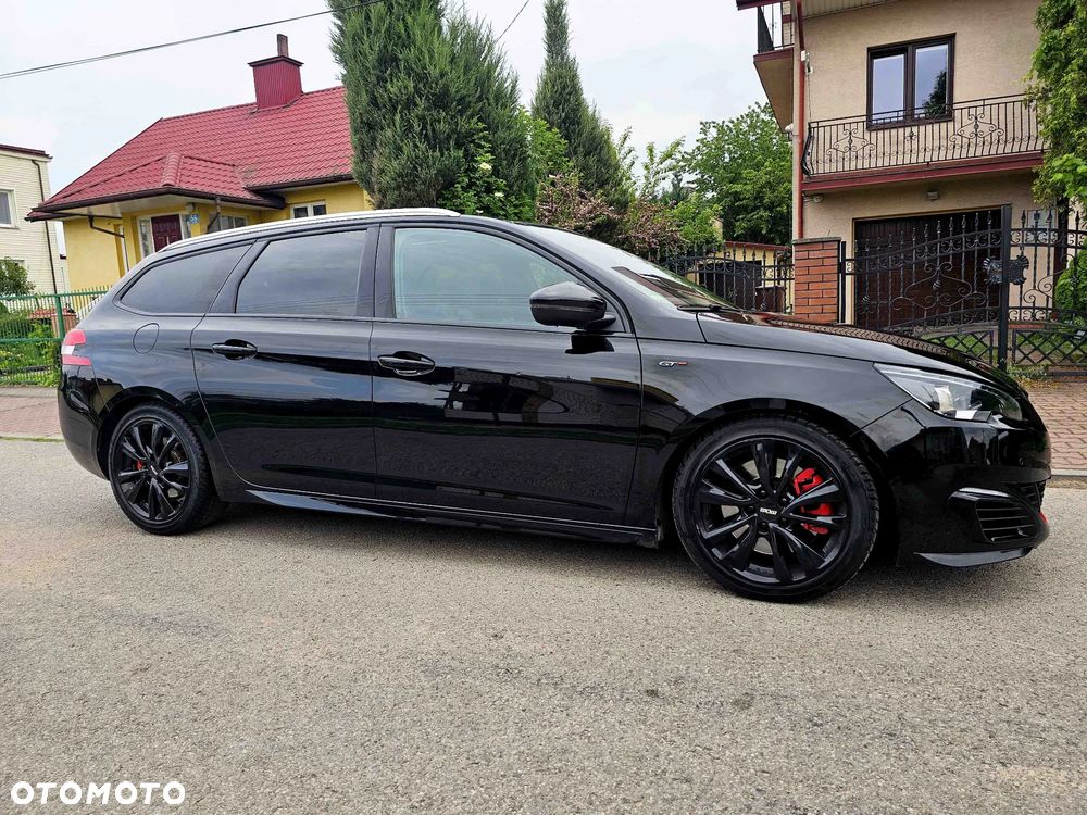 Peugeot 308 - 8