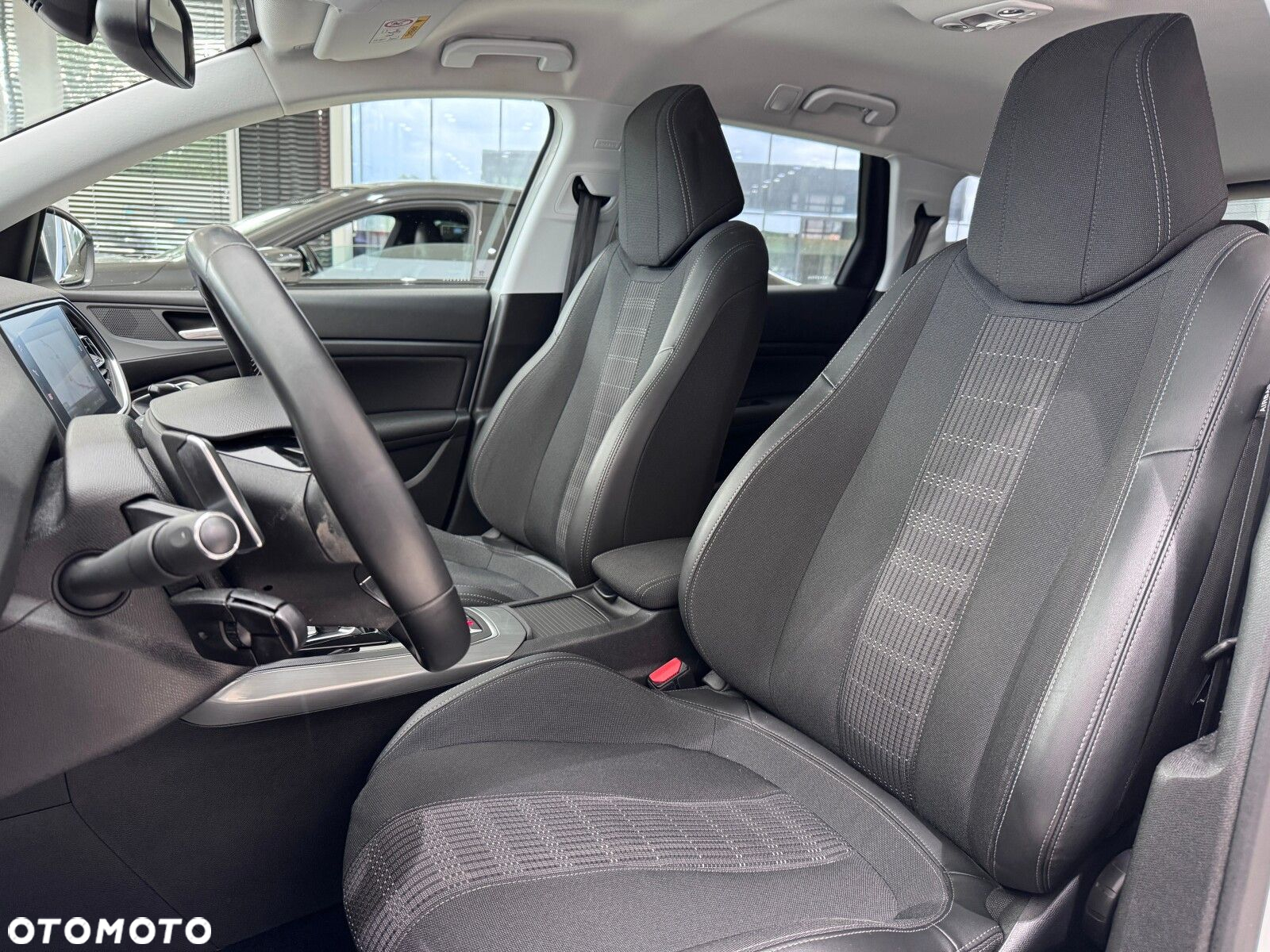 Peugeot 308 1.2 PureTech GPF Allure Pack S&S EAT8 - 10