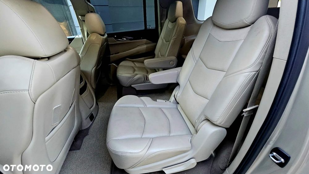 Cadillac Escalade ESV 6.2 V8 AWD AT Platinum - 8