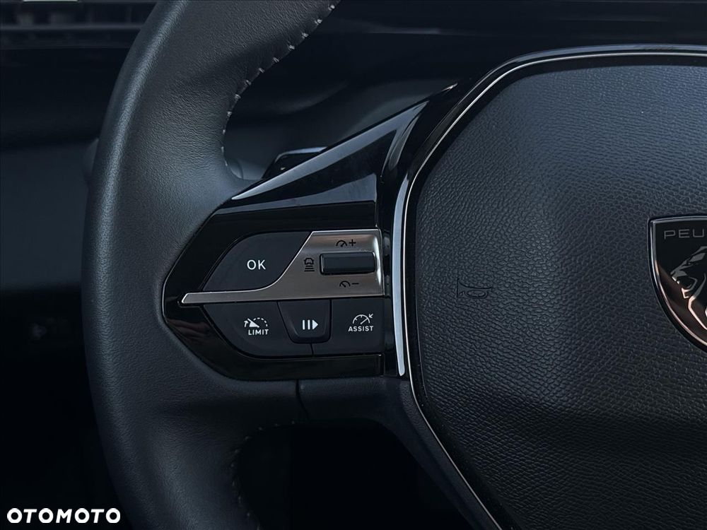 Peugeot 308 - 25