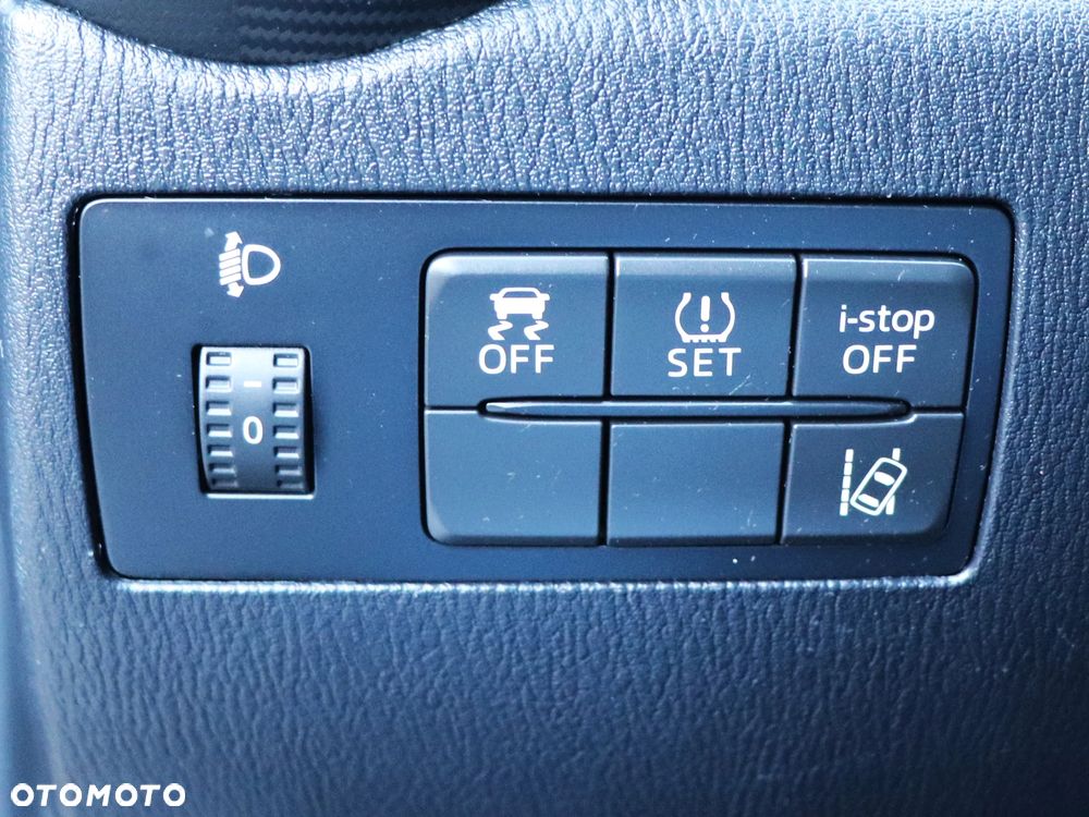 Mazda 2 SKYACTIV-G 90 Nakama - 32