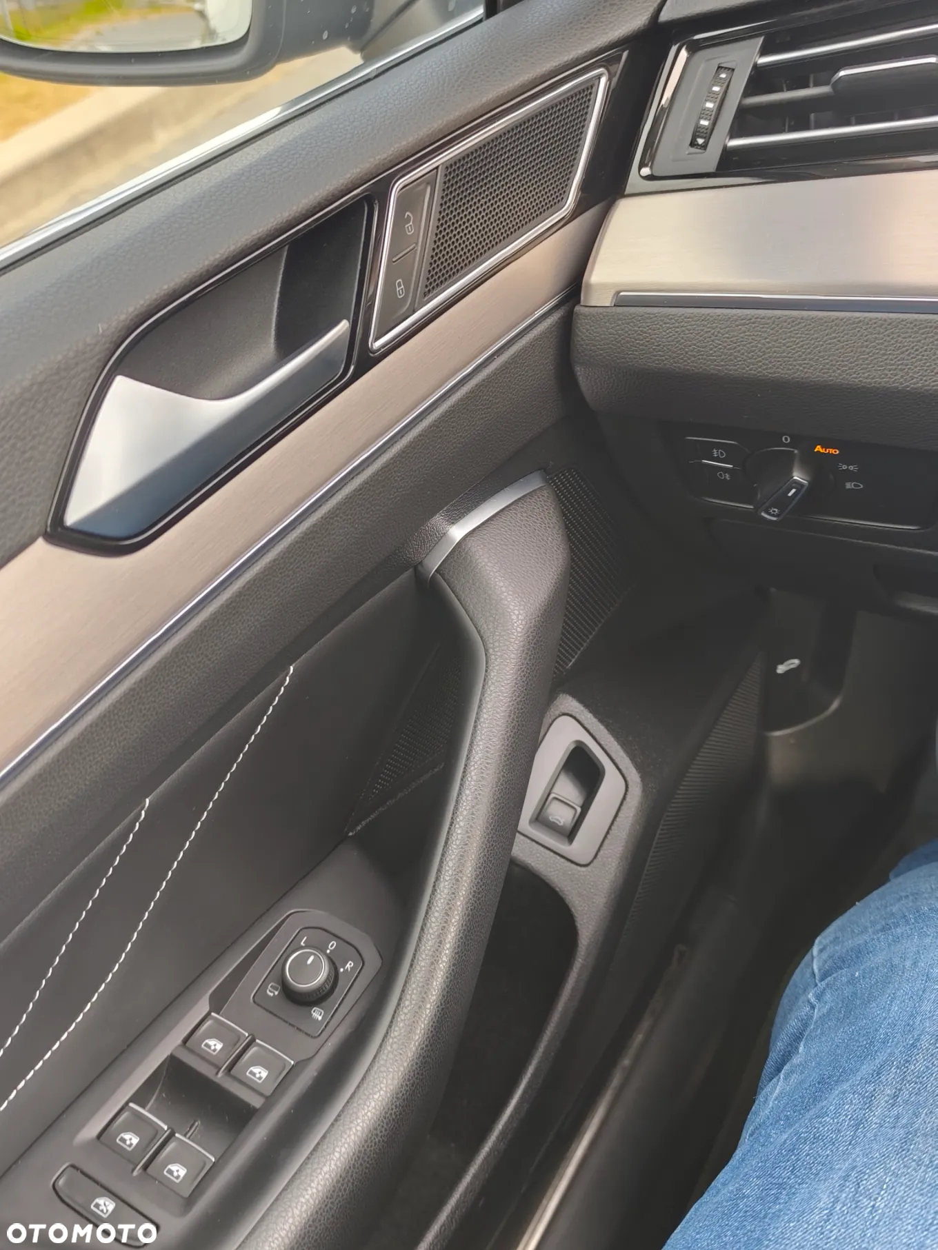 Volkswagen Passat 2.0 TDI EVO Elegance DSG - 13