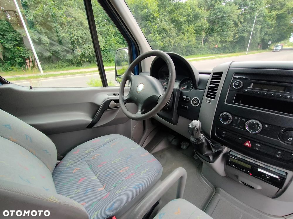 Volkswagen Crafter - 11