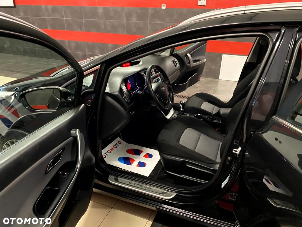 Kia Ceed 1.6 GDI XL - 14