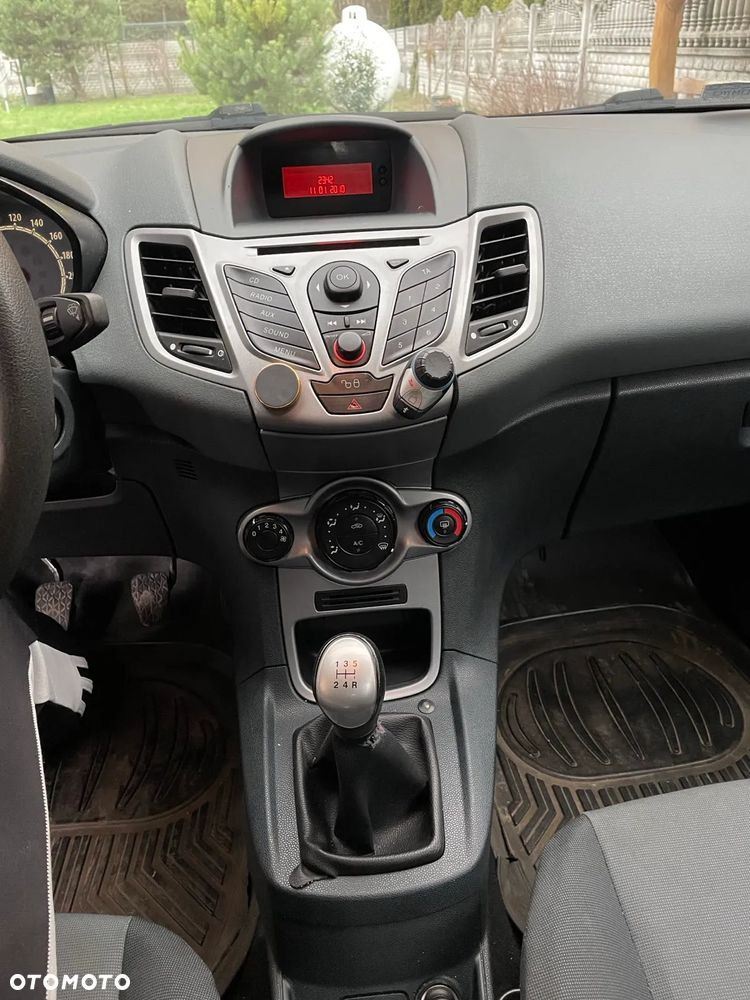 Ford Fiesta 1.4 TDCI - 8