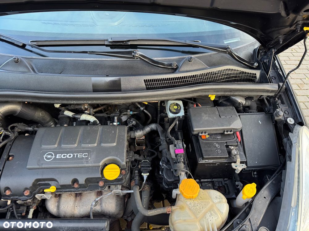 Opel Corsa 1.4 16V Satellite - 17