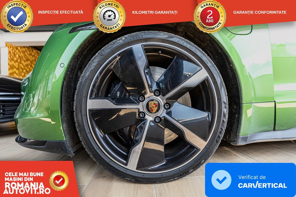 Porsche Taycan Turbo - 6