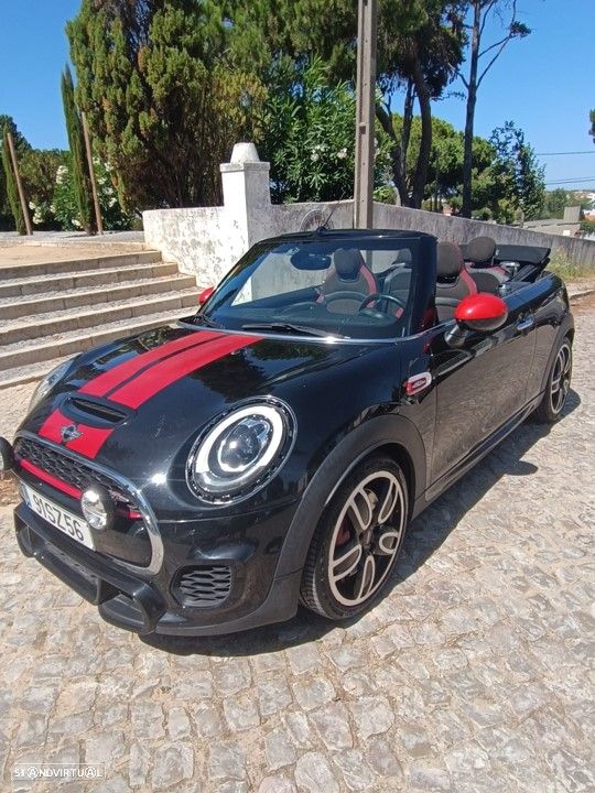 MINI Cabrio John Cooper Works - 6