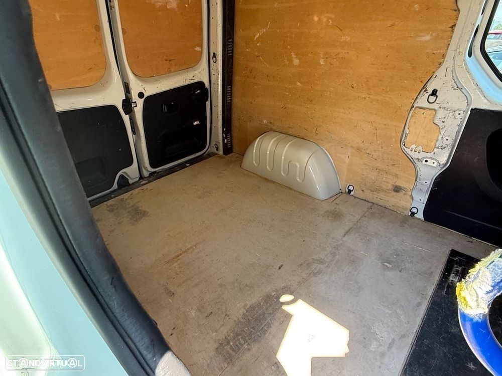 Renault Trafic 1.6 dCi L2H1 1.2T - 19