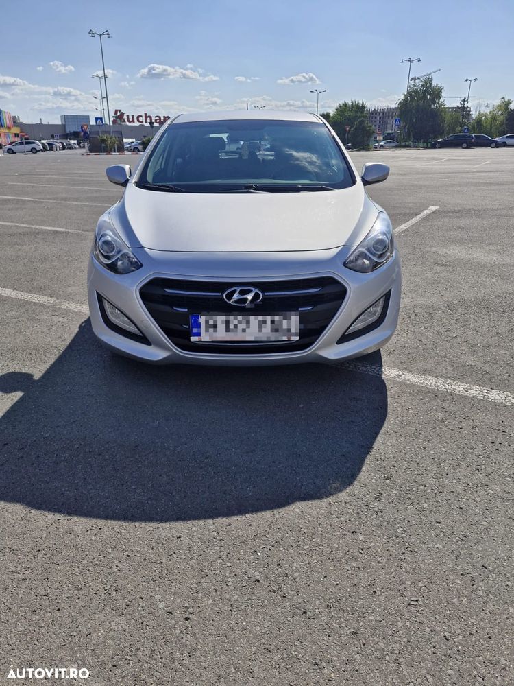 HYUNDAI i30 2016