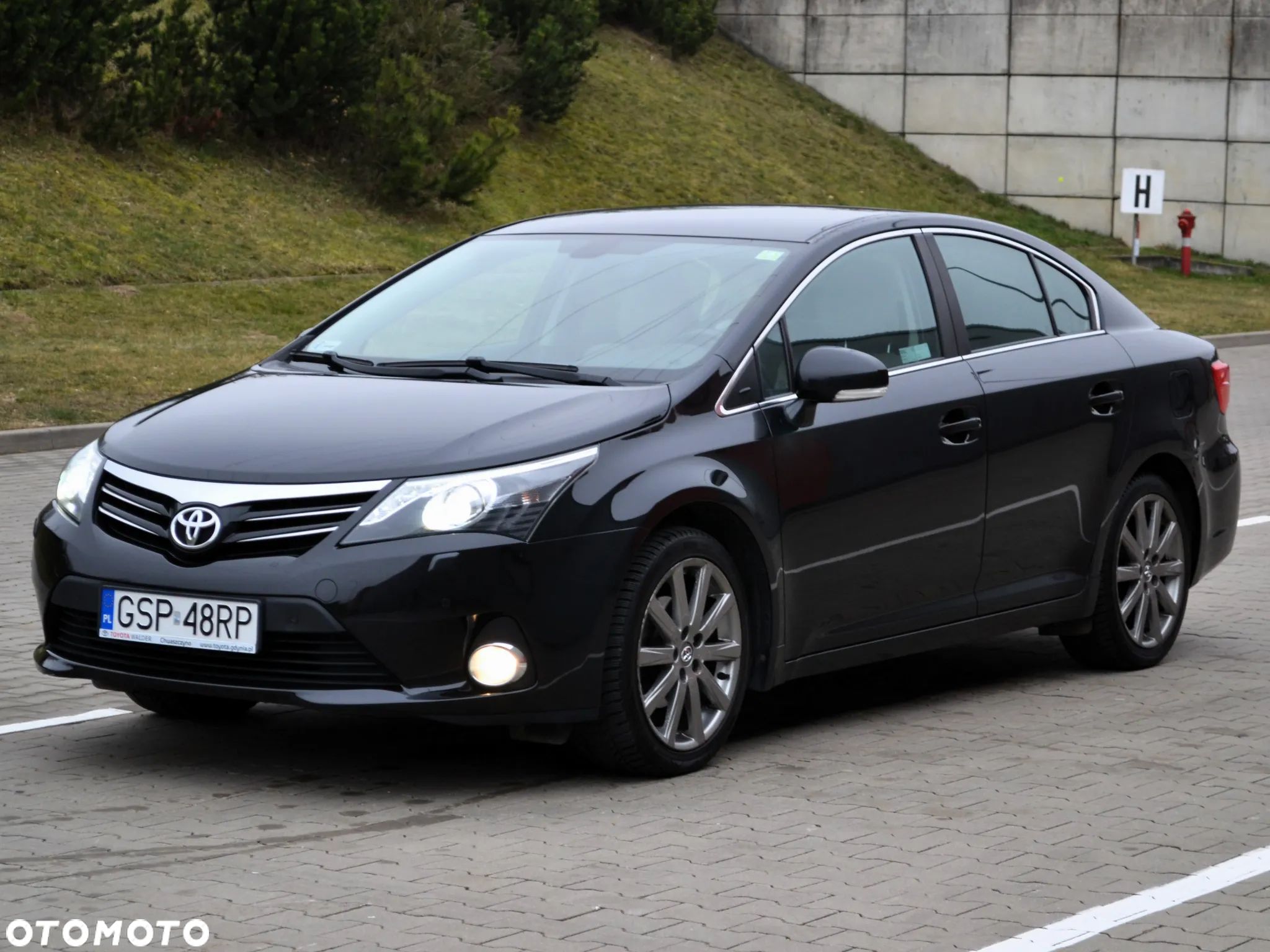 Toyota Avensis 2.0 Prestige NAVI MS - 1