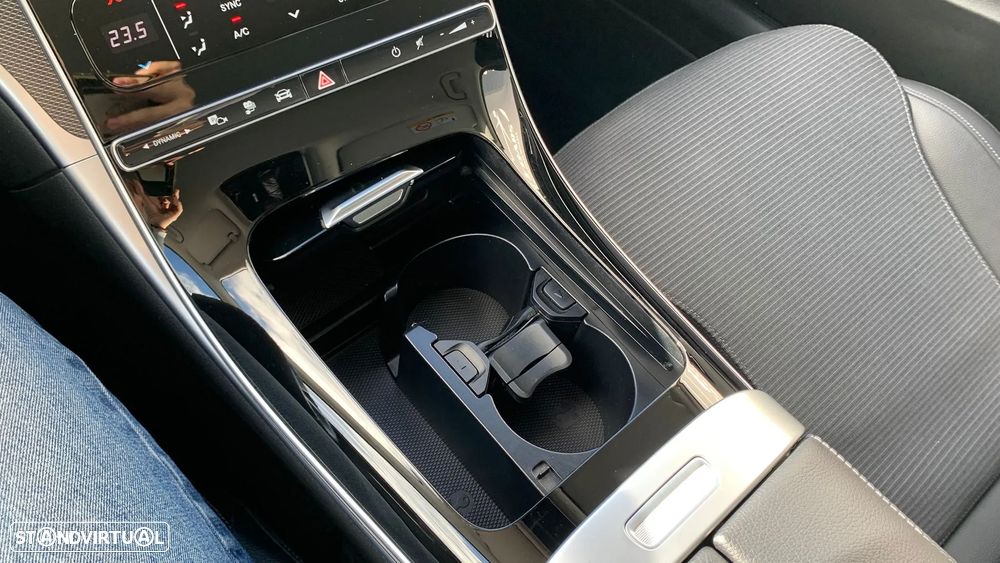 Mercedes-Benz C 300 e Avantgarde - 25