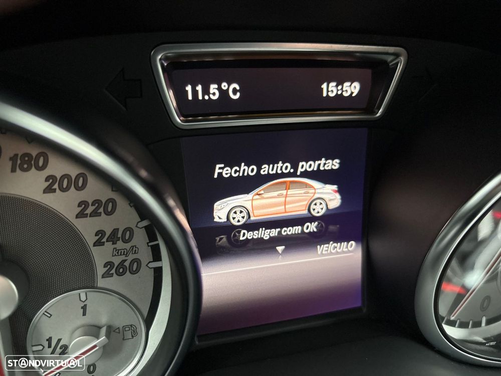 Mercedes-Benz CLA 200 CDI Urban - 35