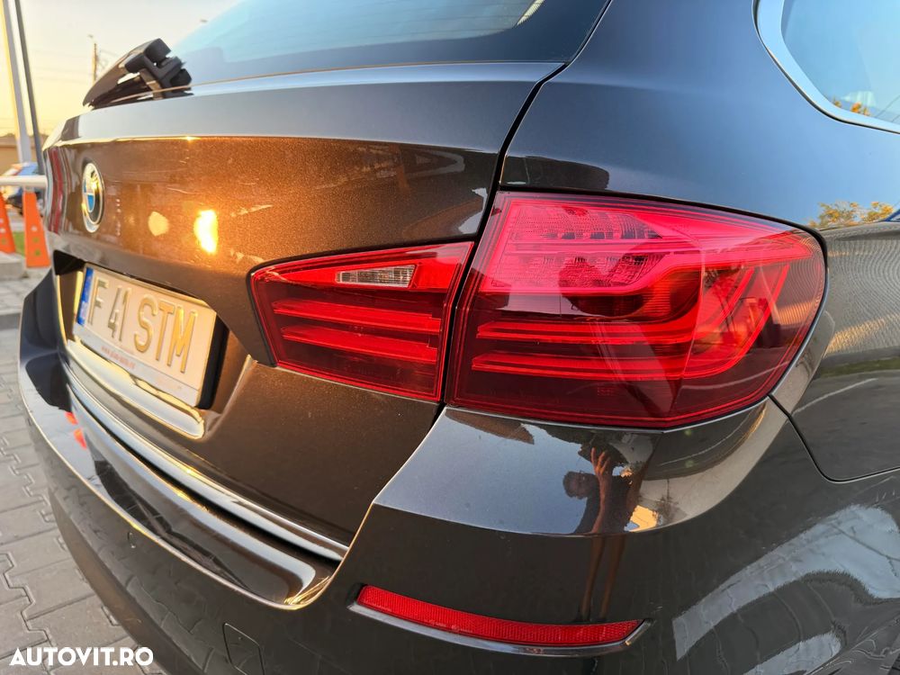 BMW Seria 5 530d xDrive Touring Aut. Luxury Line - 14