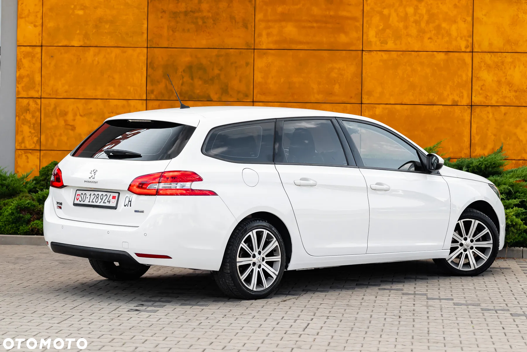 Peugeot 308 SW PureTech 130 Allure - 10