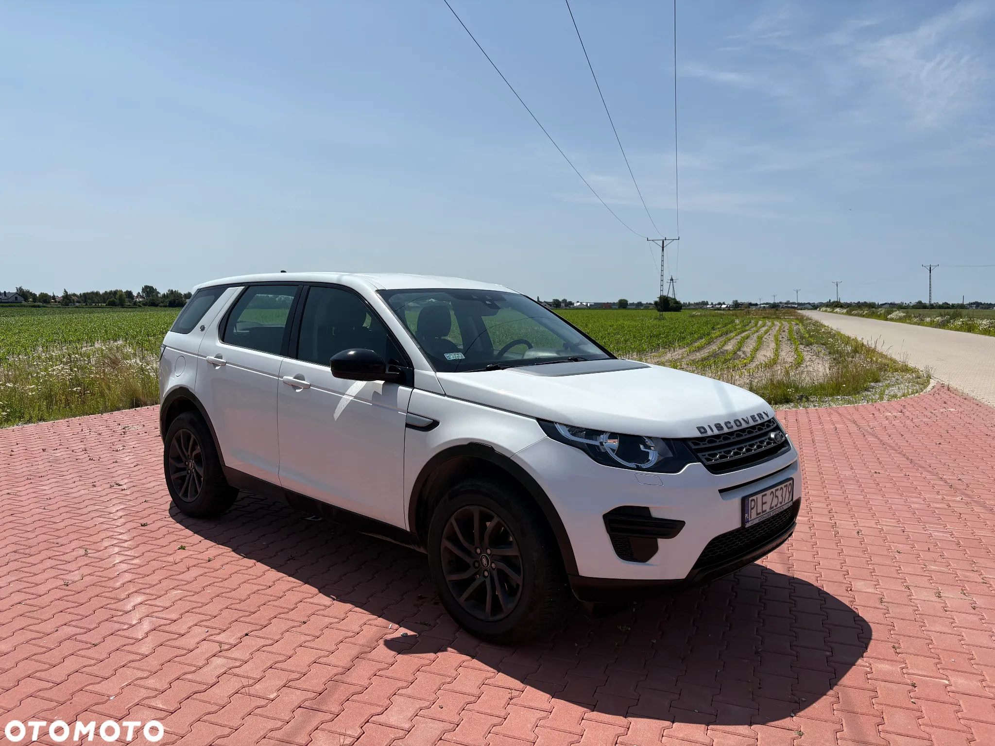 Land Rover Discovery Sport 2.0 D150 R-Dynamic S - 2