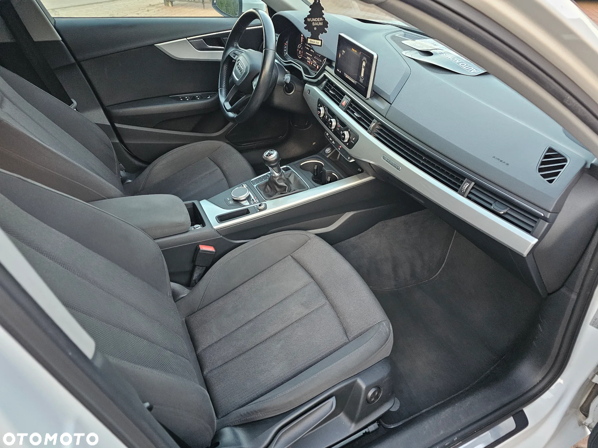 Audi A4 Avant 2.0 TDI quattro sport - 5