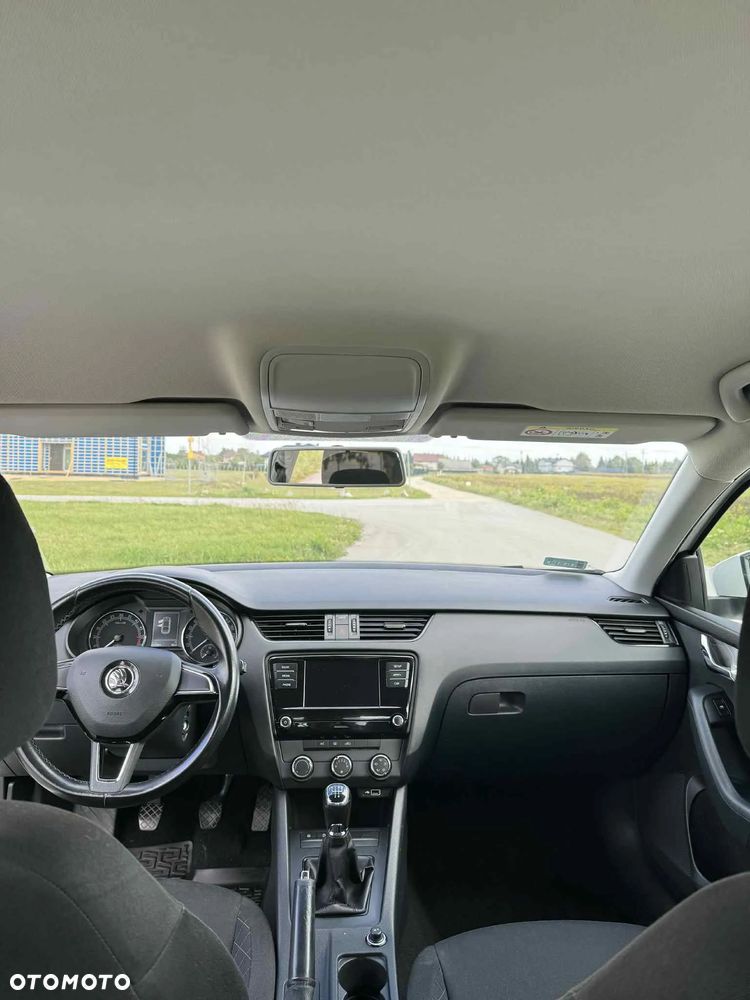 Skoda Octavia 1.6 TDI Active - 9