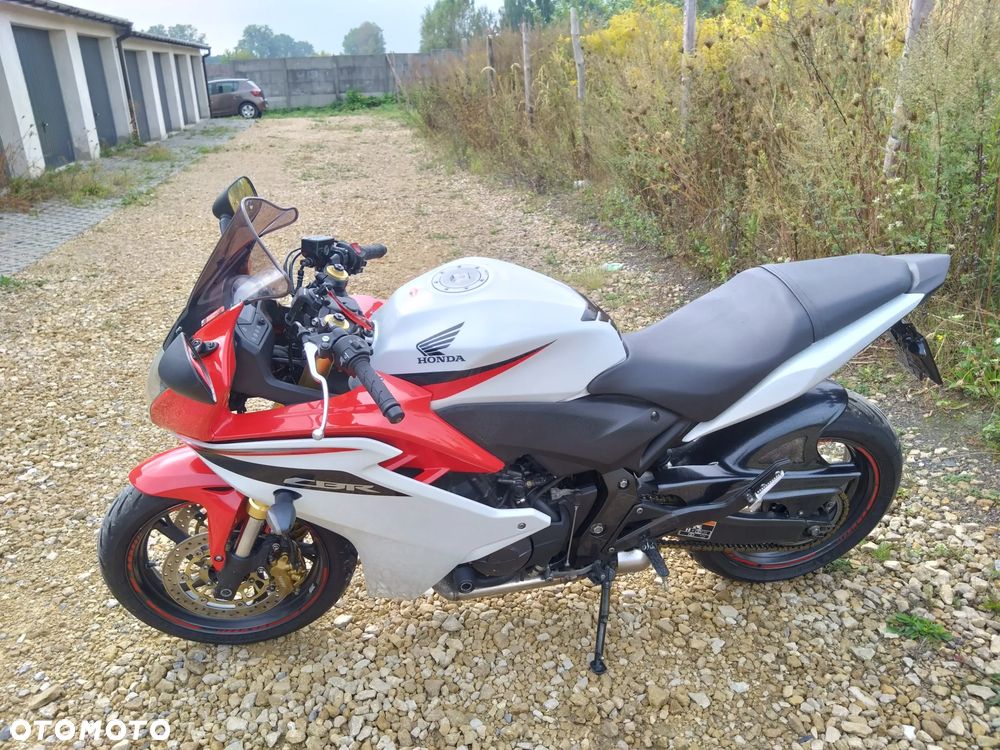 Honda CBR - 3