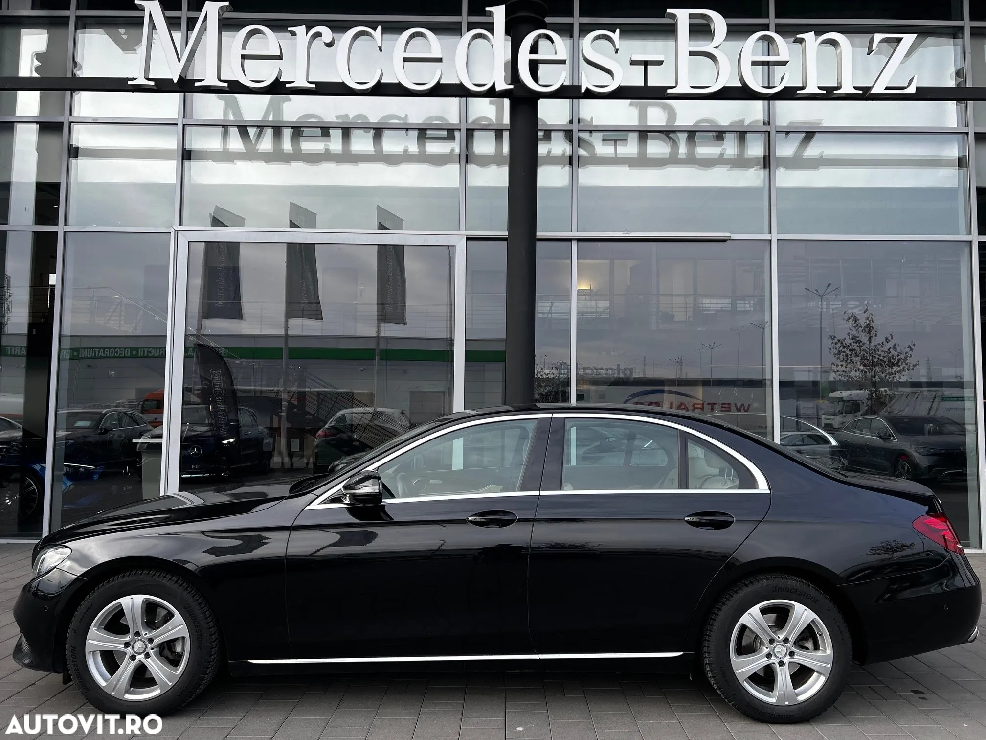 Mercedes-Benz E 220 d 4MATIC Aut. - 2