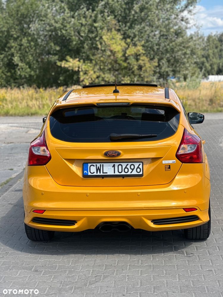 Ford Focus 2.0 EcoBoost ST mit Leder-Sport-Paket - 5