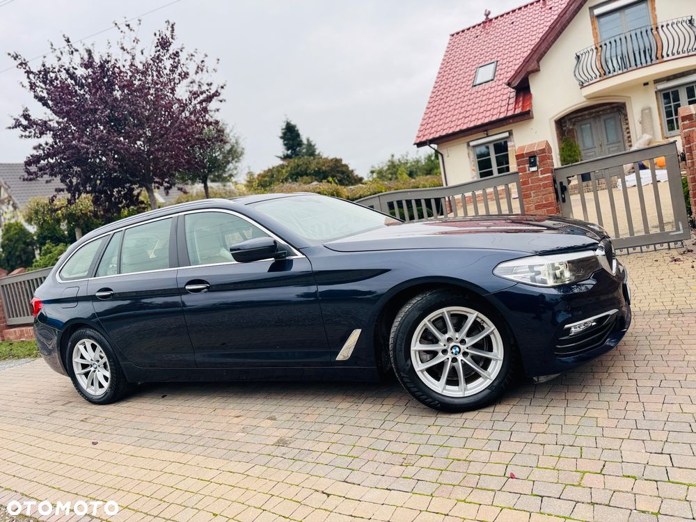 BMW Seria 5 520d Luxury Line sport - 30