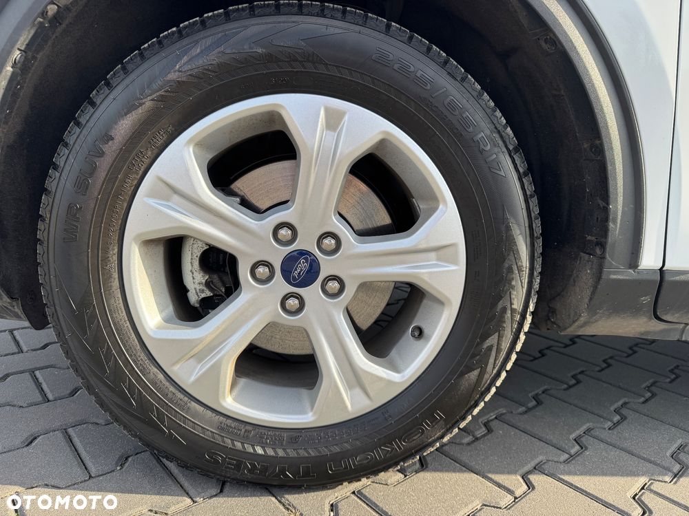 Ford Kuga 2.5 FHEV FWD Titanium - 29