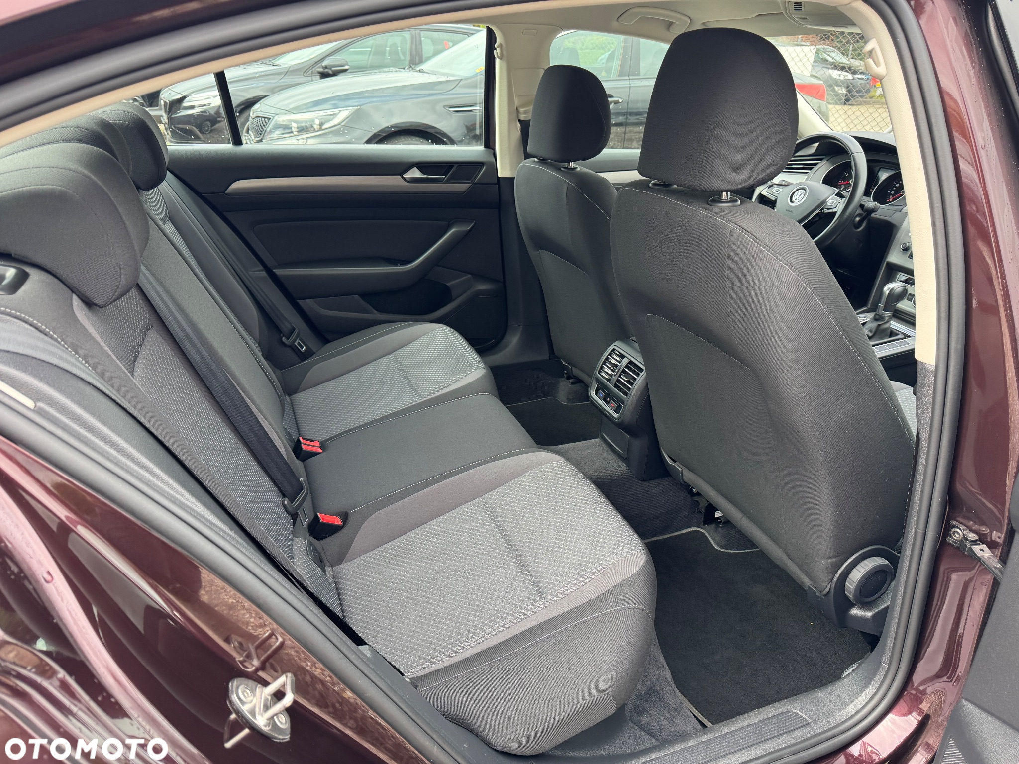 Volkswagen Passat 1.4 TSI BMT ACT Trendline DSG - 23