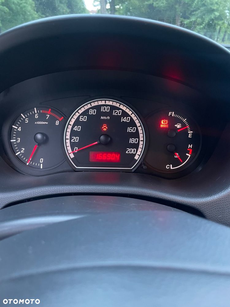 Suzuki Swift - 9